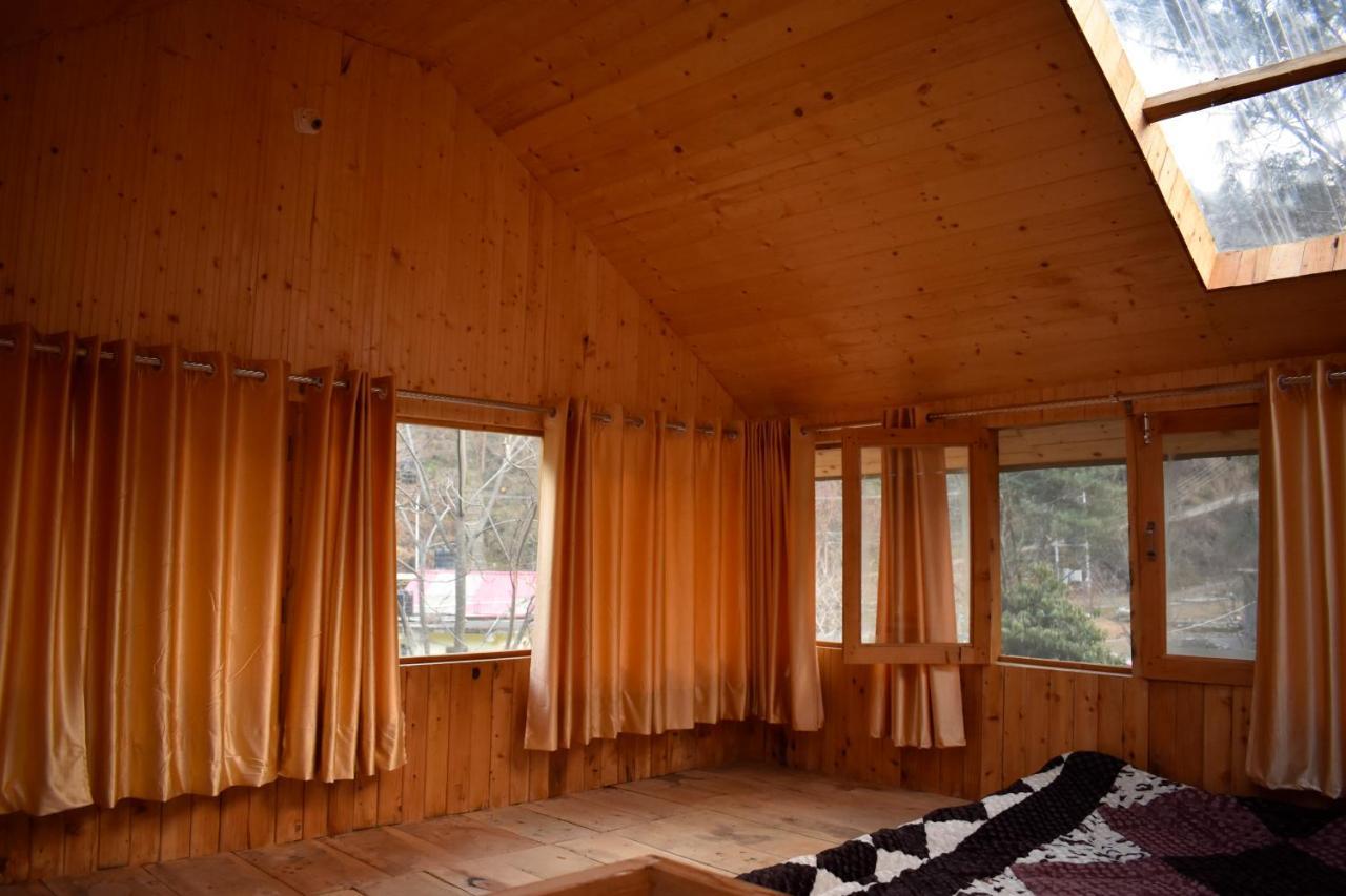 Moksha - By The River Villa Jibhi Exterior foto