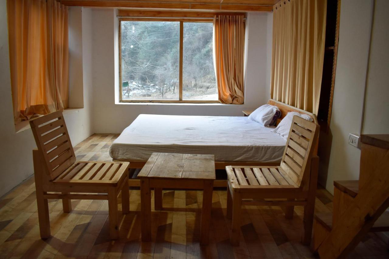 Moksha - By The River Villa Jibhi Exterior foto